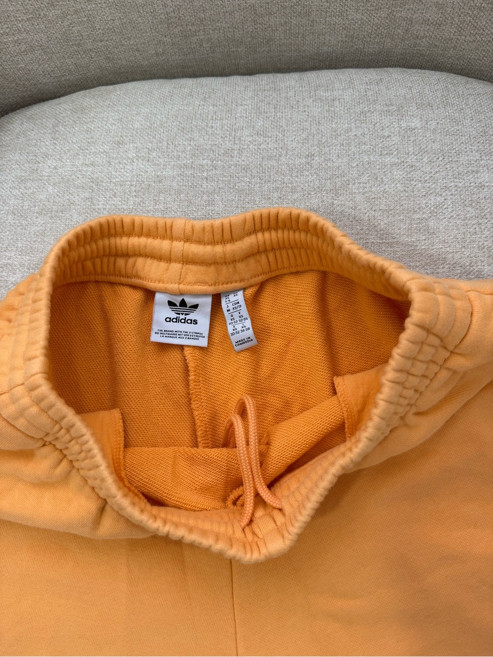 NWOT Adidas Originals Cropped Sweatshirt and Knit Sweatshorts in Creamsicle - Picture 4 of 7